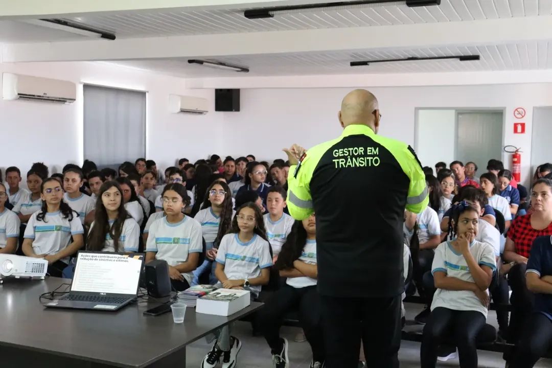 Prefeitura de Gurjão, por meio da Secretaria de Educação, promove palestra de Educação para o Trânsito